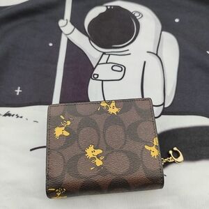 women fashion wallet